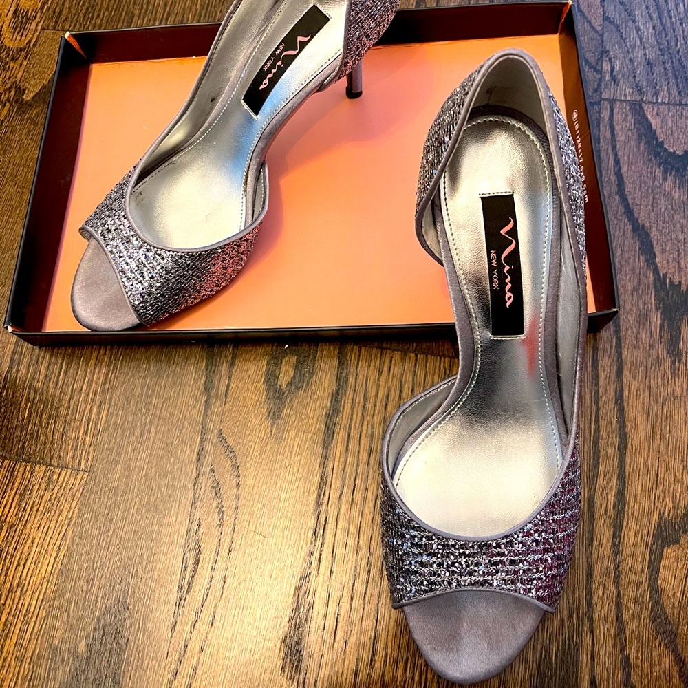 Nina Fern Pump - Pewter Dust